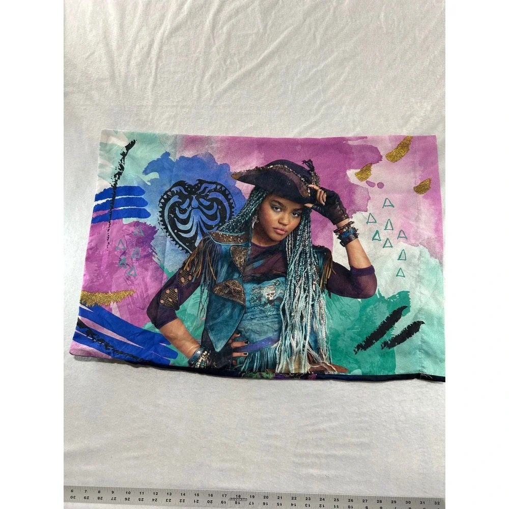 Disney Descendants 2 Mal and Uma Reversible Standard Pillowcase Purple Teal